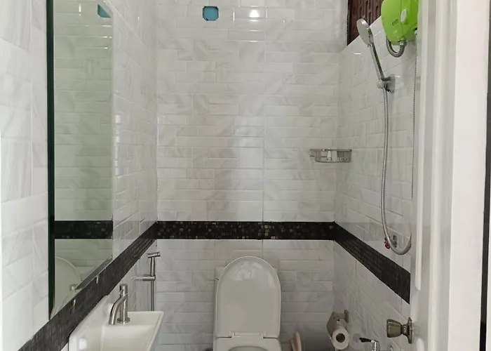 Rockwalled Adventure By Hiverooms Dalaguete